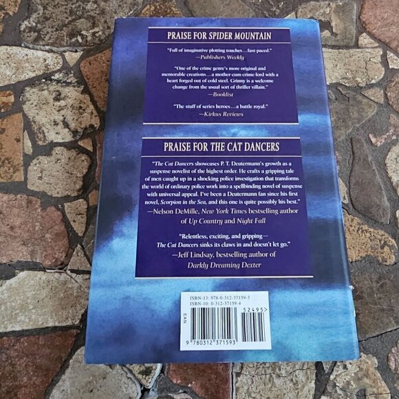 First Edition Hardcover Novel The Moonpool By P.T. Deutermann - Picture 2 of 6